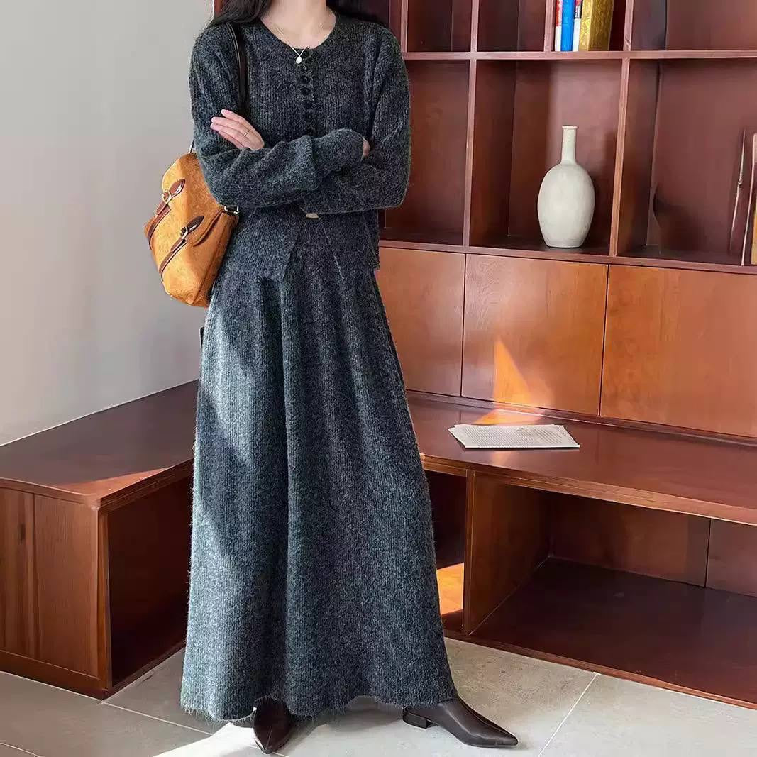 Button-Front Knitted Cardigan And Flared Skirt Set – Charcoal