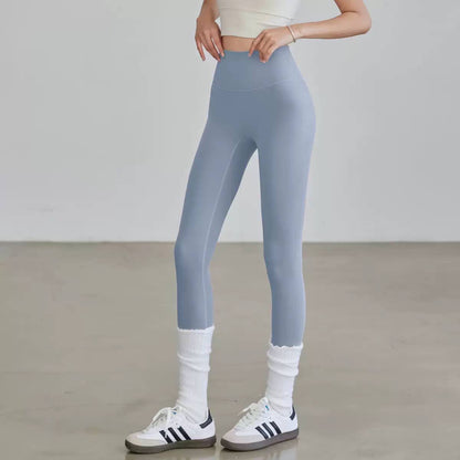 High-Waisted Slim Fit Leggings With Clean Lines – Light Blue