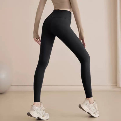 High-Waisted Slim Fit Leggings With Clean Lines – Black