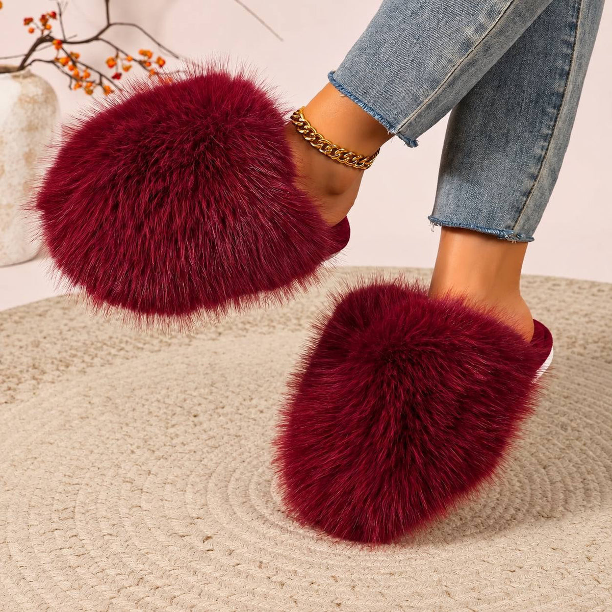 Fluffy Slip-On Slippers With An Open Back – Burgundy