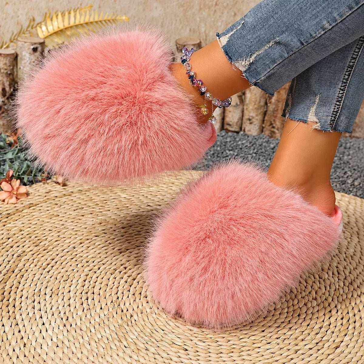 Fluffy Slip-On Slippers With An Open Back – Pink