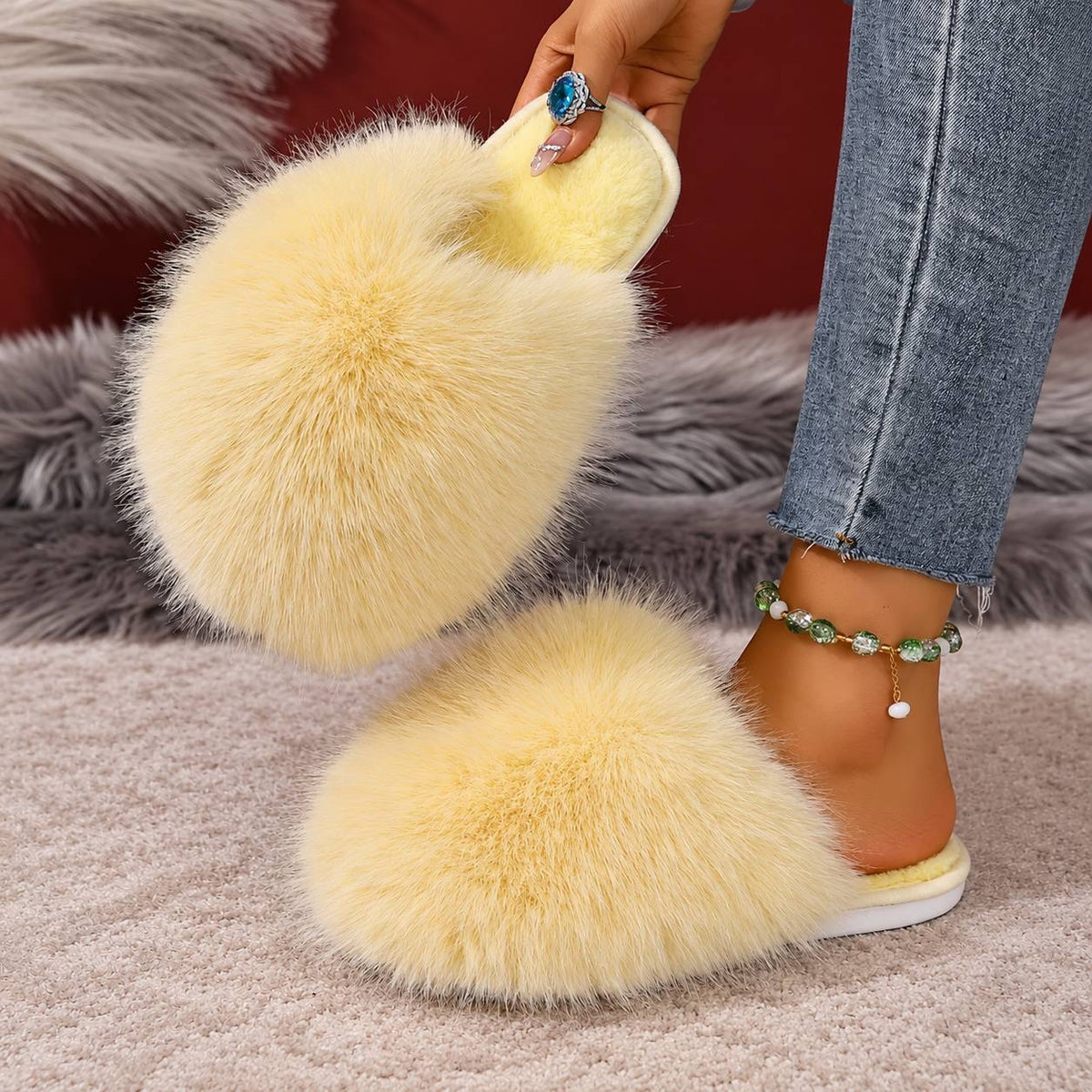 Fluffy Slip-On Slippers With An Open Back – Pale Yellow
