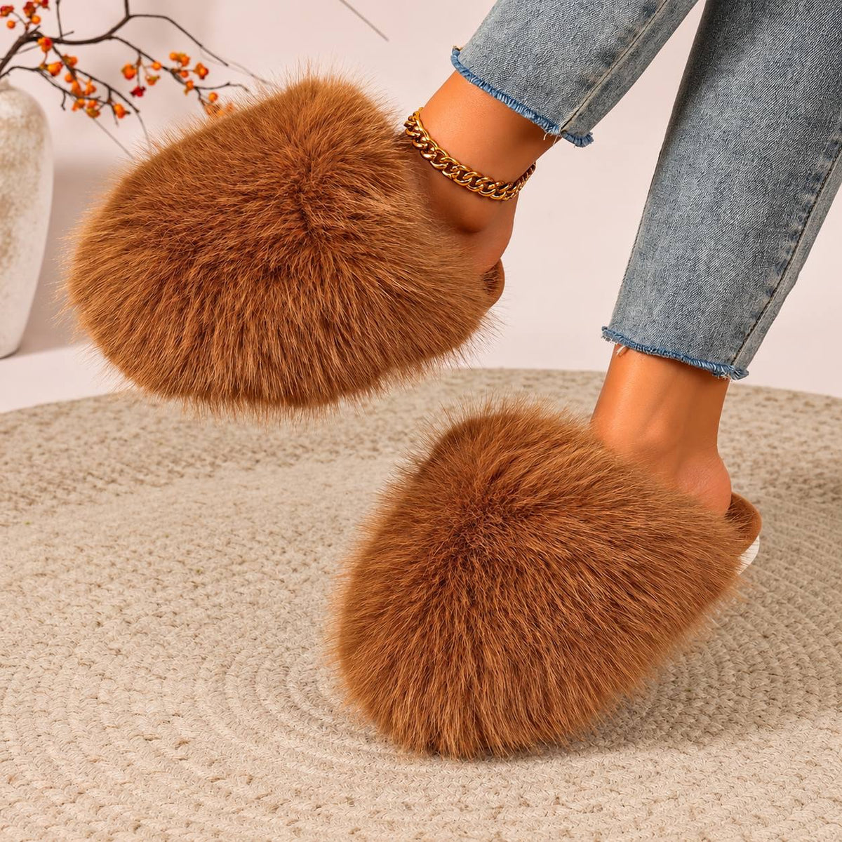 Fluffy Slip-On Slippers With An Open Back – Tan