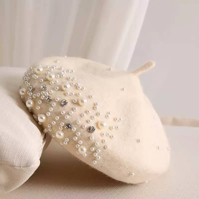 Classic Beret With Pearl-Effect And Sparkling Embellishments – Cream