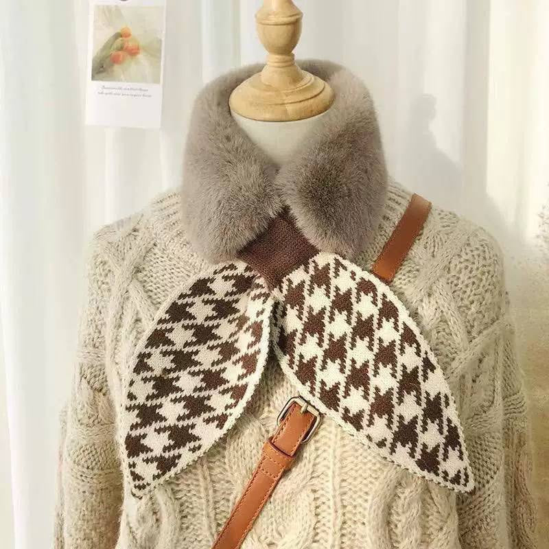 Fluffy Collar Scarf With Patterned Bow-Style Pointed Ends – Brown Houndstooth