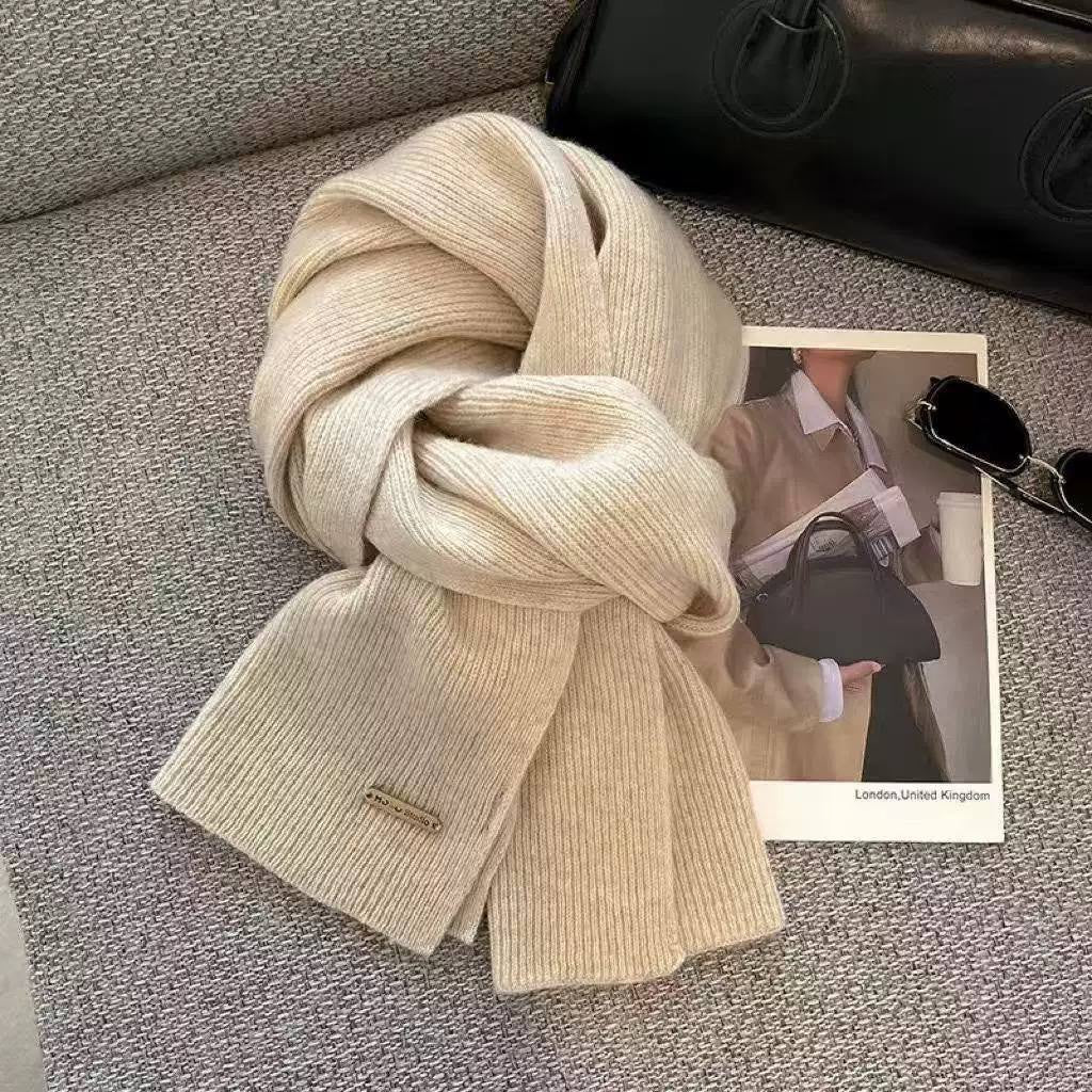Ribbed Scarf With Subtle Metal Badge Detail – Cream